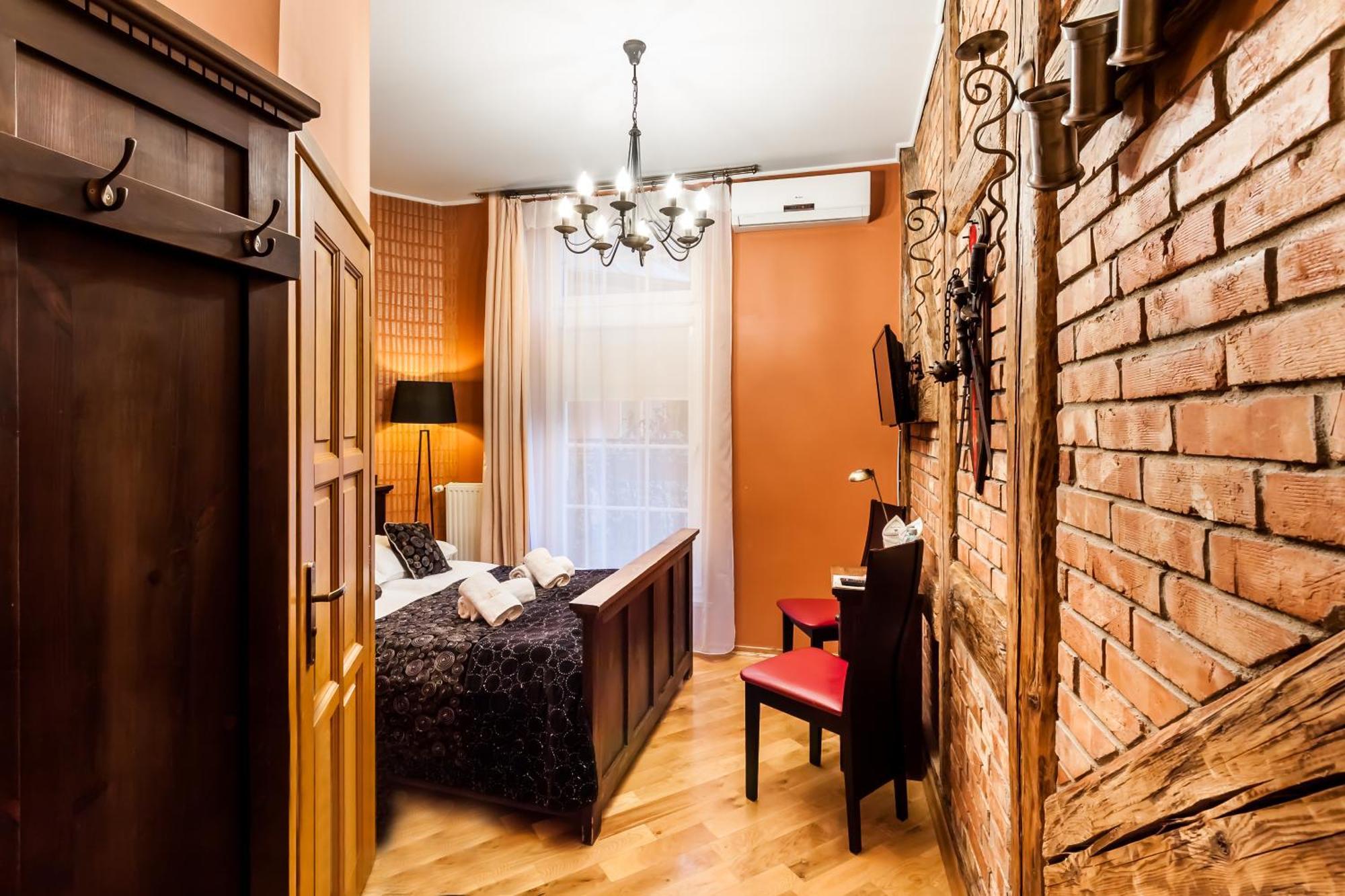 Economy Double Room